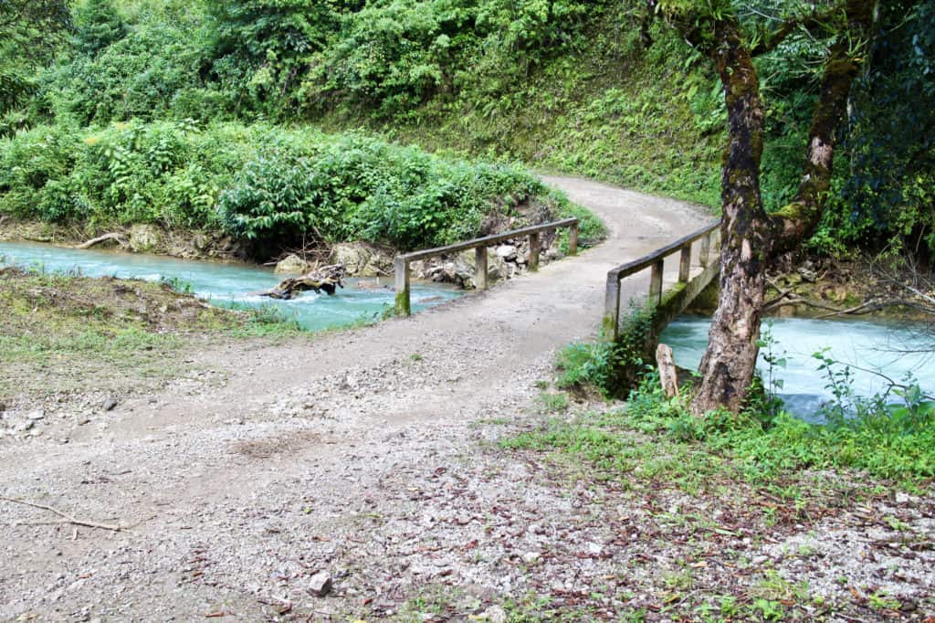 Bridge over Río Salch'ila'