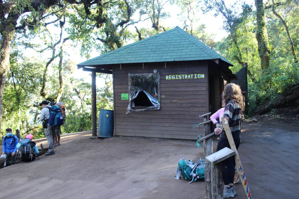 Entrada oficial del volcán de Acatenango