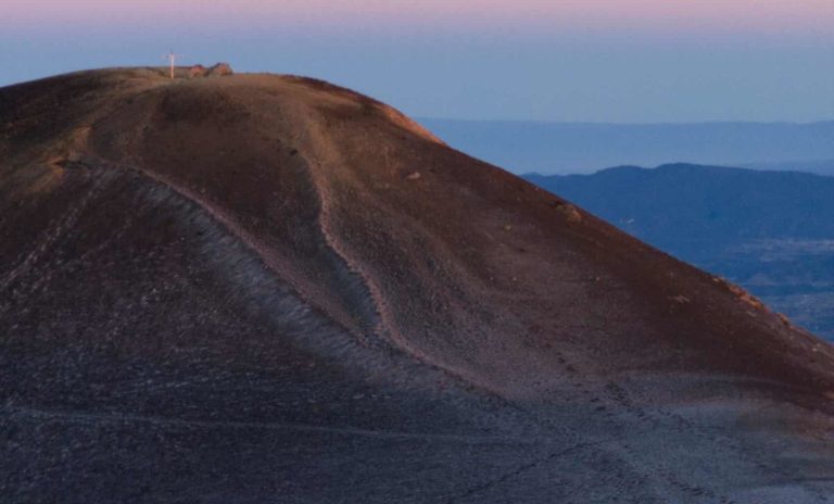 Siete mejores tours al Volcán de Acatenango 2023