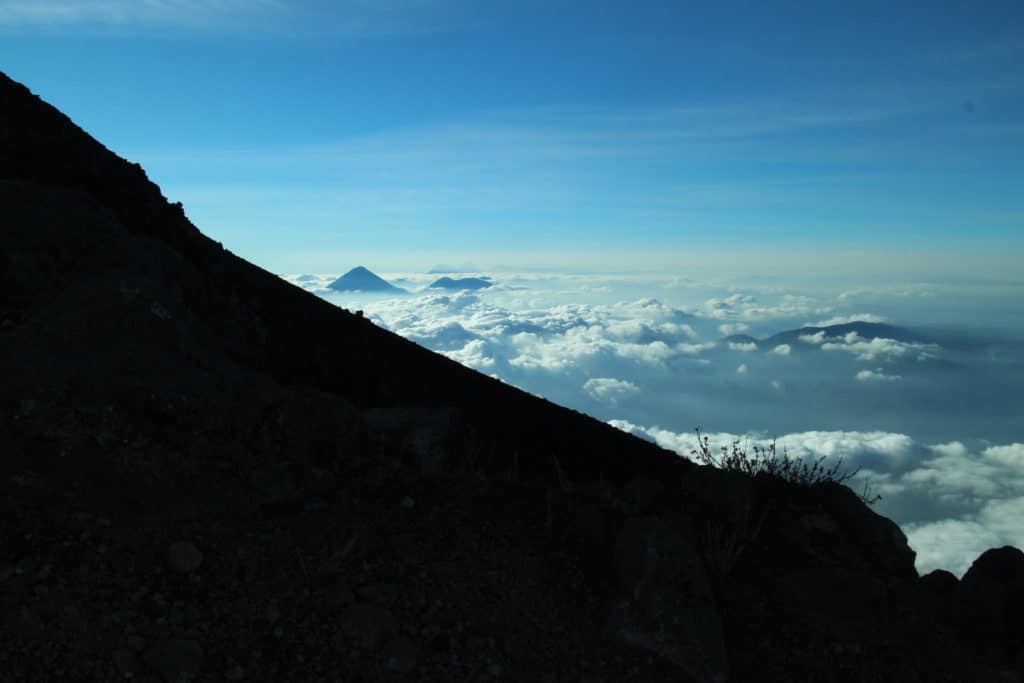 vista de Atitlán desde Acatenango