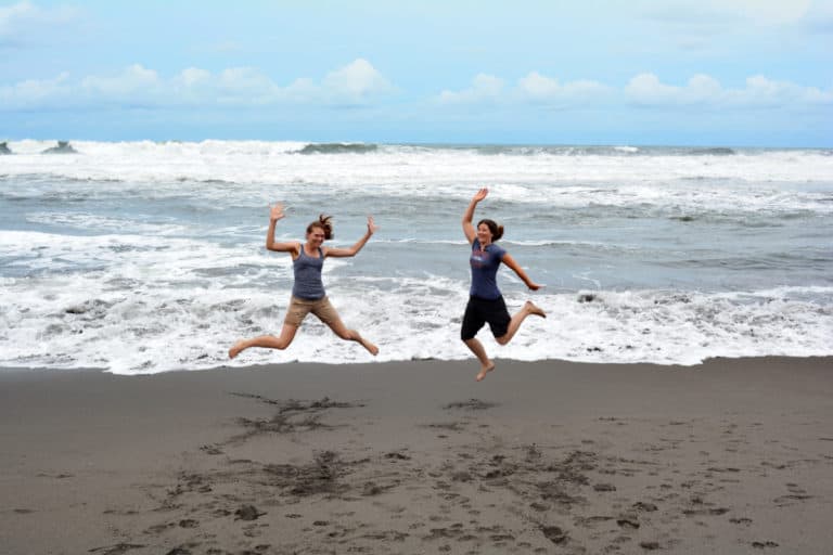 3 de las mejores playas de arena negra de Guatemala