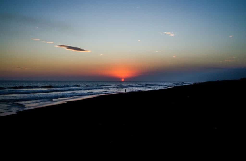 Atardecer en las playas del pacifico de Guatemala