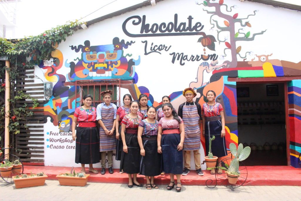 Visita a la fábrica de chocolate en San Juan La Laguna Guatemala