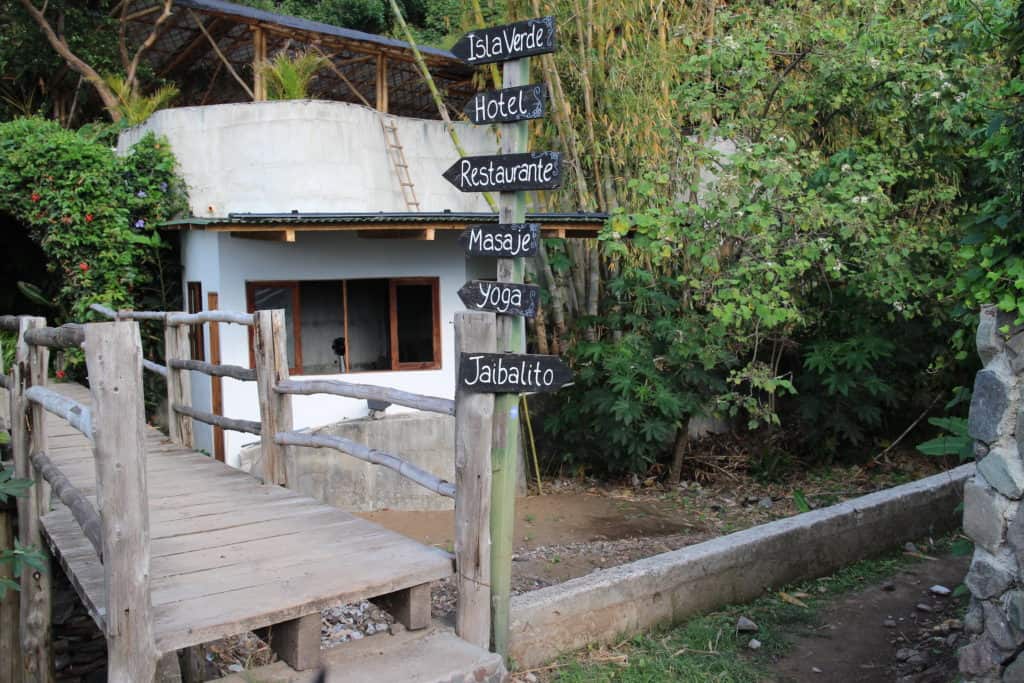 Sign to Jaibalito Trail